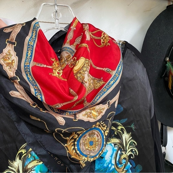 Equestrian vibe SILK w cottage cabin vibe - Picture 10 of 15